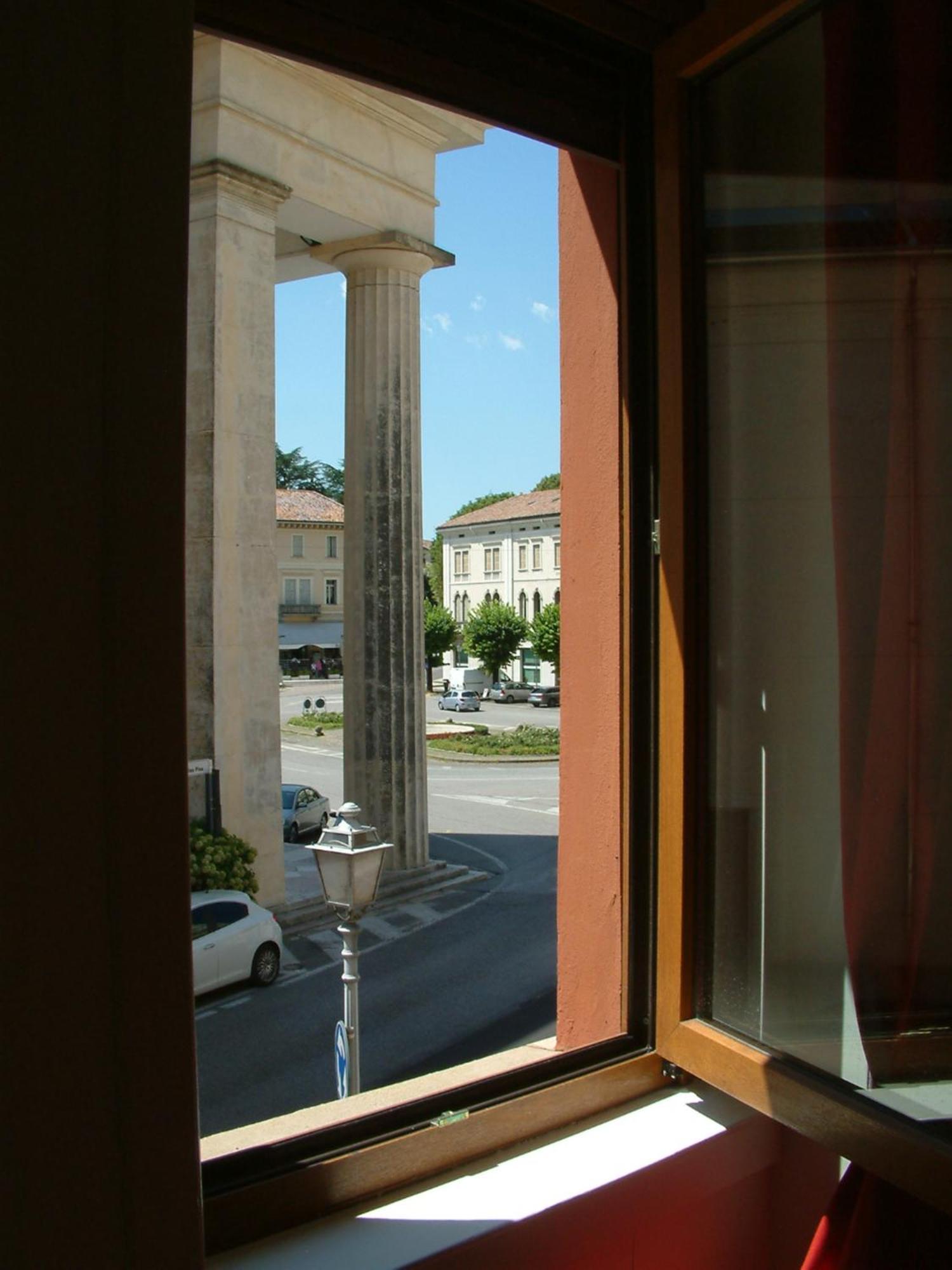 Casa Vacanza Piazza Marconi Valdobbiadene Exterior foto